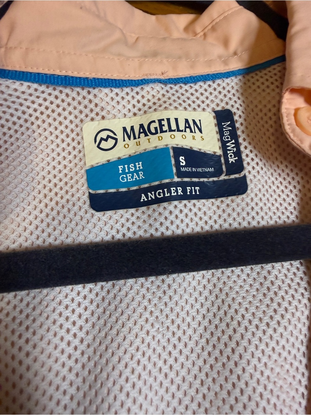 Magellan Outdoors Women’s Peach Short Sleeve Button up Size Small - Picture 3 of 15